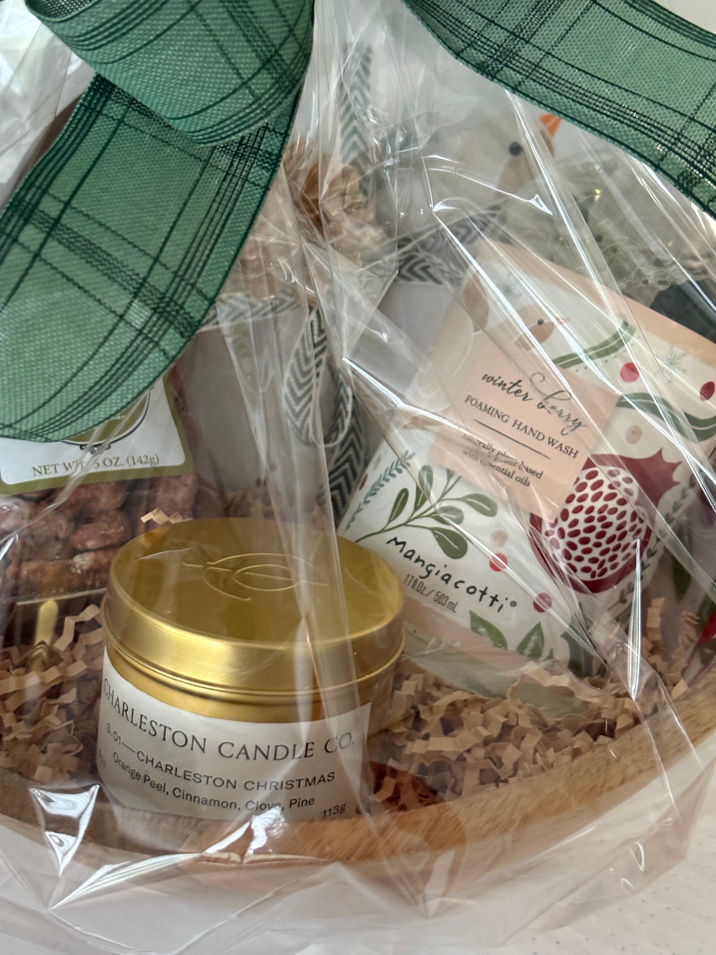 Winter Berry Small Basket